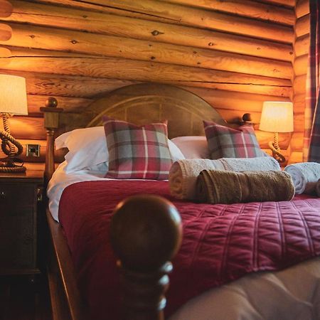 Tomatin - Luxury Two Bedroom Log Cabin With Hot Tub Berwick Upon Tweed Exteriör bild