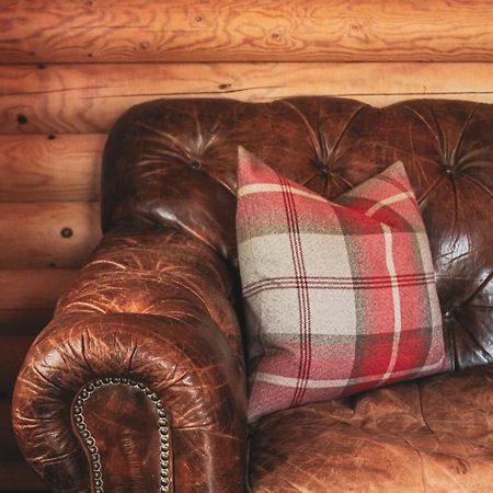 Tomatin - Luxury Two Bedroom Log Cabin With Hot Tub Berwick Upon Tweed Exteriör bild