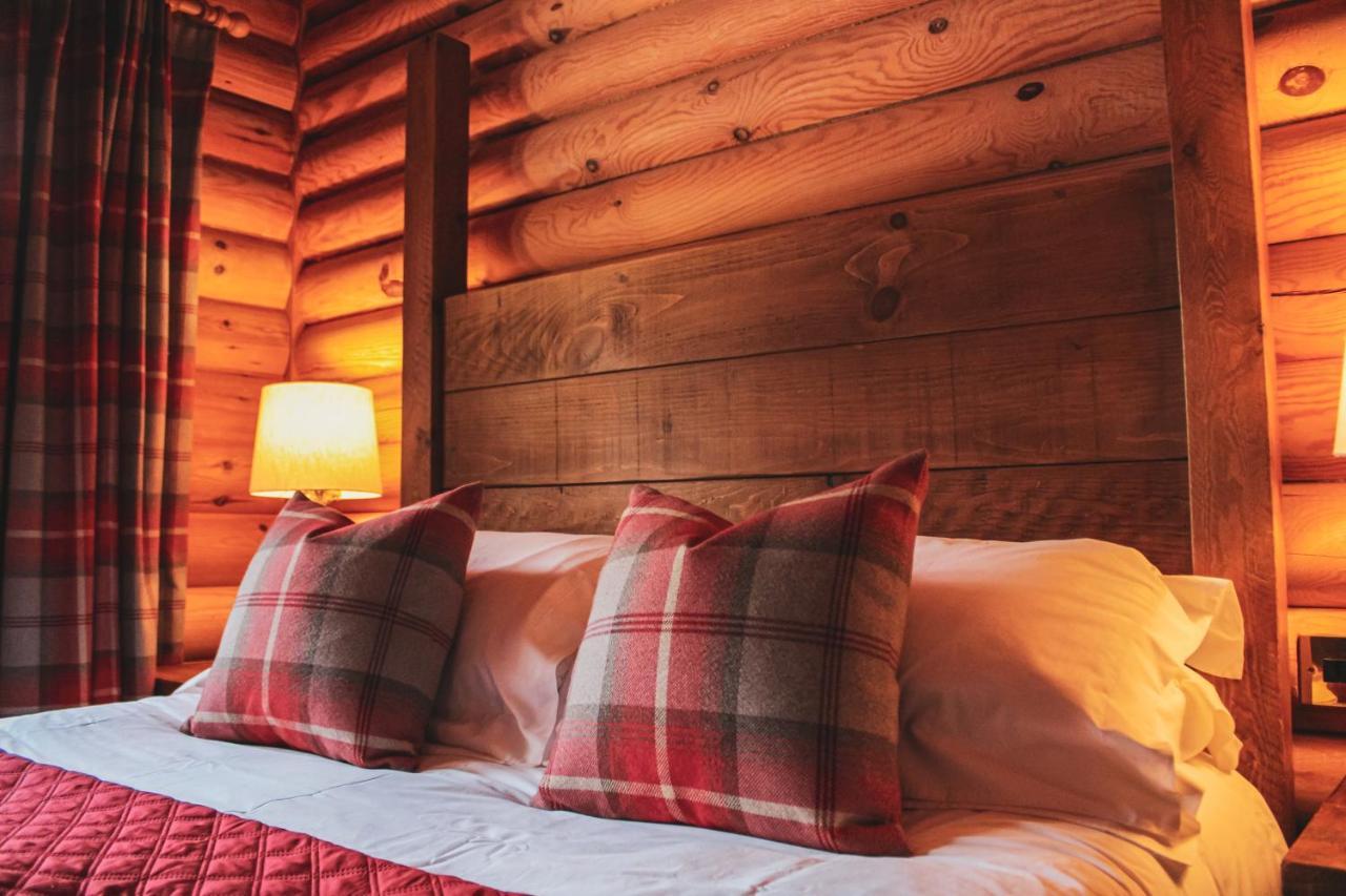 Tomatin - Luxury Two Bedroom Log Cabin With Hot Tub Berwick Upon Tweed Exteriör bild